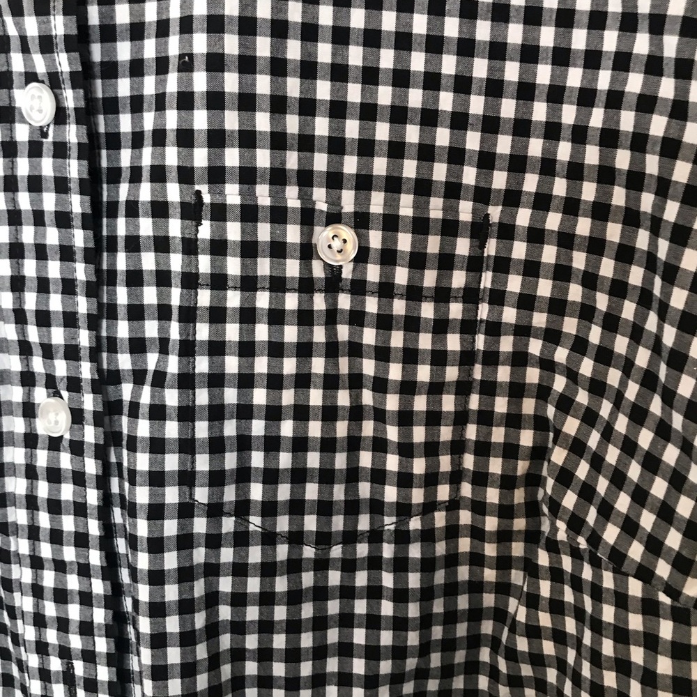 Pretty gingham button down. - Picture 3 of 4